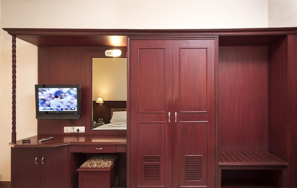 Rr Residency Hotel Kodaikanal Room photo